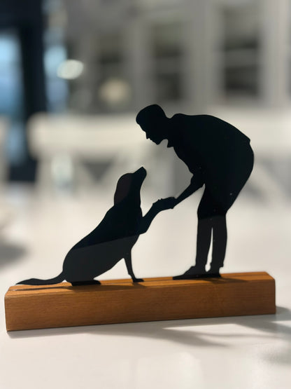 Personalisierte Acryl-Silhouette mit Holzsockel – Paar